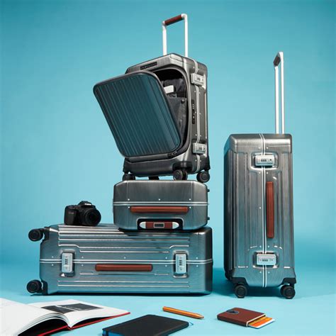 italian luggage brands list.